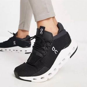 On Cloud Cloudnova Low Top Gym Shoe Sneaker Black Women’s Size 8.5 26.99113